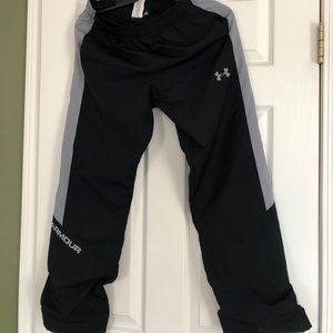 Under Armour youth windpant never worn